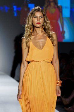 Melek Brinks 2018 koleksiyonu 