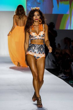 Melek Brinks 2018 koleksiyonu 