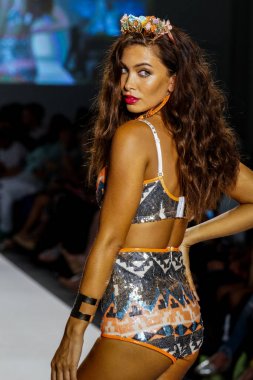 Melek Brinks 2018 koleksiyonu 