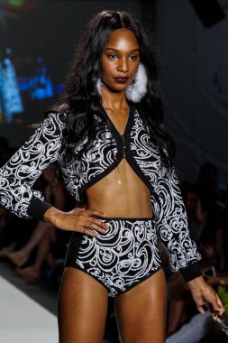 Melek Brinks 2018 koleksiyonu 