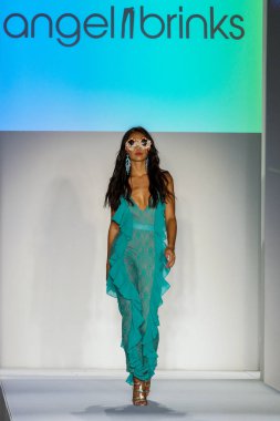 Melek Brinks 2018 koleksiyonu 