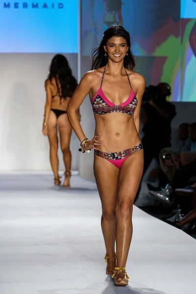 Colección SWIMMIAMI Salty Mermaid 2018 —  Fotos de Stock