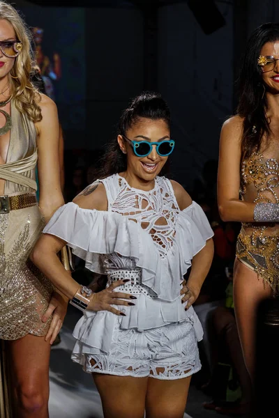 Melek Brinks 2018 koleksiyonu 