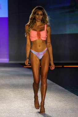 W South Beach de ıslak güverte