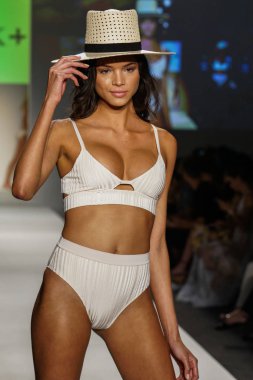 Swimmiami Tavik 2018 koleksiyonu