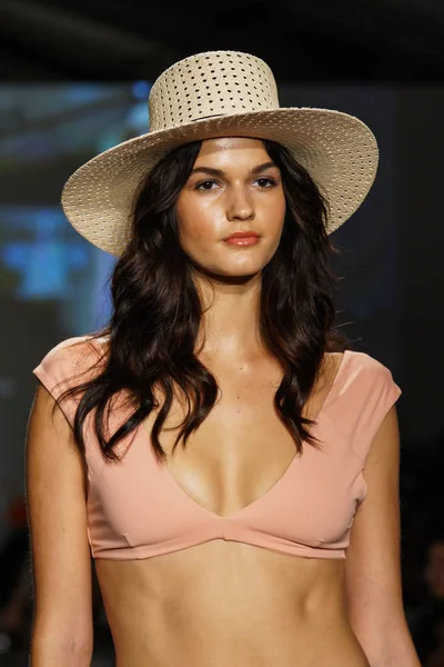 Swimmiami Tavik 2018 koleksiyonu