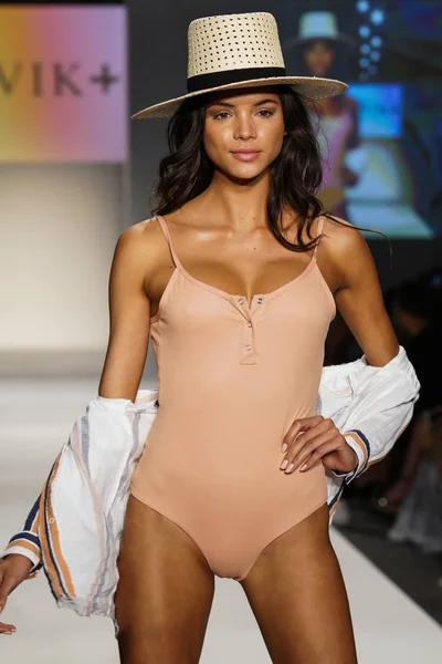 Swimmiami Tavik 2018 koleksiyonu