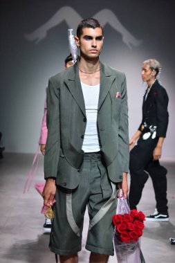 Işıklık Clarkson Sq