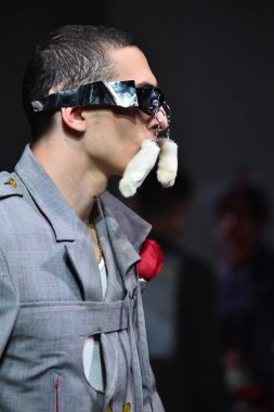  Sanchez-Kane gösterisi sırasında Nyfw