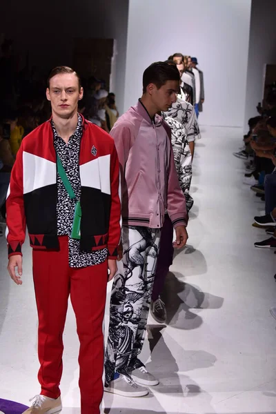 Bahar koleksiyonu ışıklık Clarkson SQ