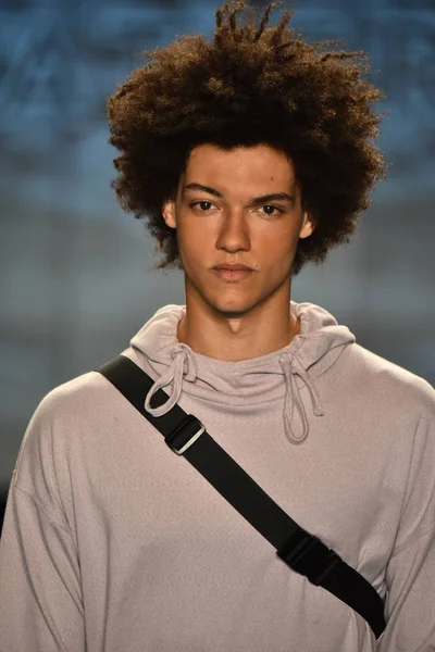 Matiere gösterisi sırasında Nyfw