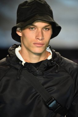 Matiere gösterisi sırasında Nyfw