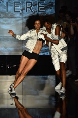 Işıklık Clarkson Sq