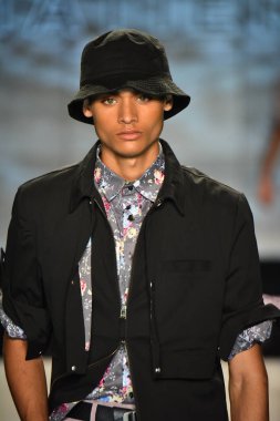 Matiere gösterisi sırasında Nyfw