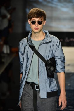Matiere gösterisi sırasında Nyfw