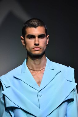  Sanchez-Kane gösterisi sırasında Nyfw