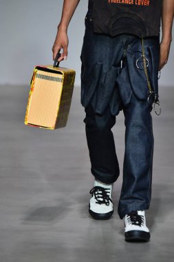  Sanchez-Kane gösterisi sırasında Nyfw