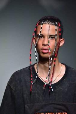  Sanchez-Kane gösterisi sırasında Nyfw