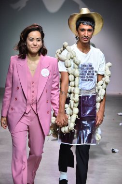 Işıklık Clarkson Sq