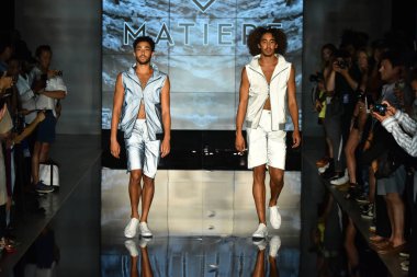 Işıklık Clarkson Sq