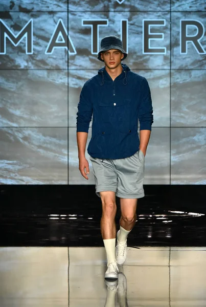 Matiere gösterisi sırasında Nyfw