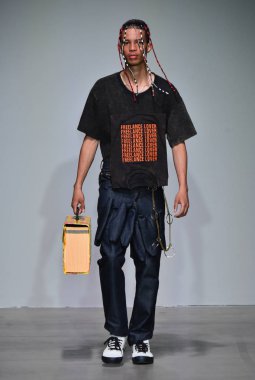  Sanchez-Kane gösterisi sırasında Nyfw