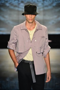 Matiere gösterisi sırasında Nyfw