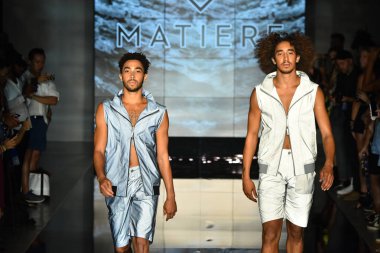 Işıklık Clarkson Sq