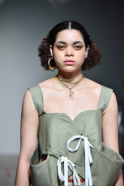  Sanchez-Kane gösterisi sırasında Nyfw