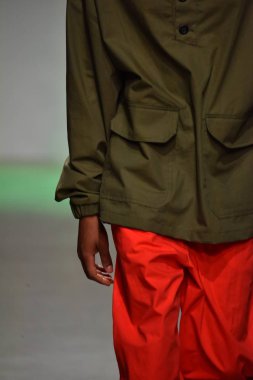 Ev sahibi gösterisi sırasında Nyfw