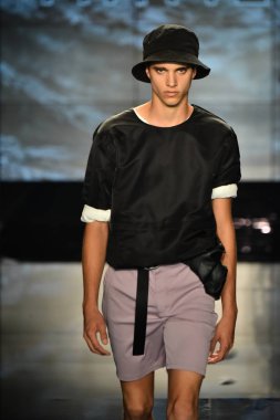 Matiere gösterisi sırasında Nyfw