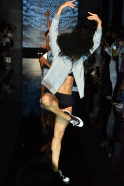 Işıklık Clarkson Sq