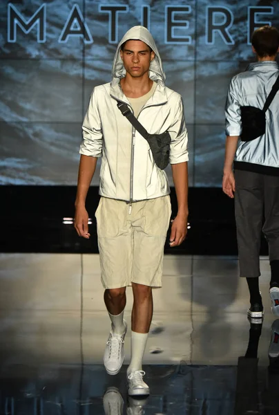 Matiere gösterisi sırasında Nyfw