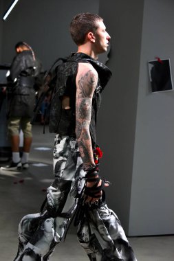  Sanchez-Kane gösterisi sırasında Nyfw