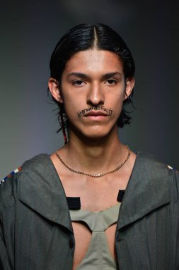  Sanchez-Kane gösterisi sırasında Nyfw