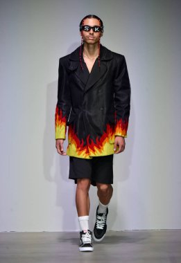  Sanchez-Kane gösterisi sırasında Nyfw