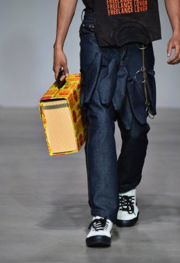  Sanchez-Kane gösterisi sırasında Nyfw