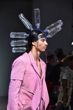  Sanchez-Kane gösterisi sırasında Nyfw