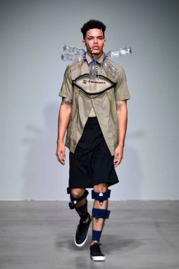  Sanchez-Kane gösterisi sırasında Nyfw