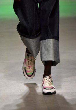 Ev sahibi gösterisi sırasında Nyfw