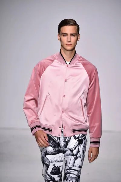 Ovadia and Sons Spring 2018 Collection — Stock Photo, Image