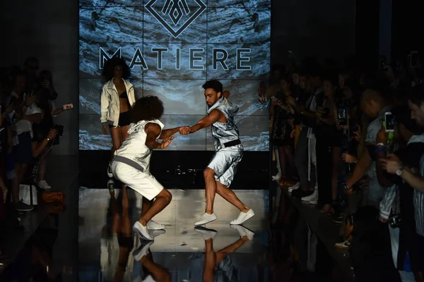 Işıklık Clarkson Sq