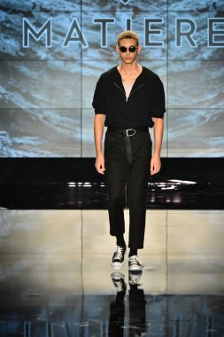 Işıklık Clarkson Sq