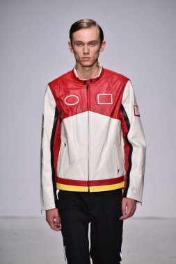 Bahar koleksiyonu ışıklık Clarkson SQ