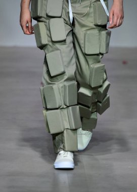  Sanchez-Kane gösterisi sırasında Nyfw