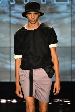 Işıklık Clarkson Sq