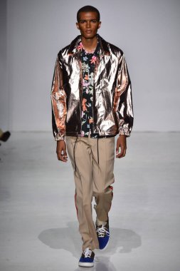 Bahar koleksiyonu ışıklık Clarkson SQ