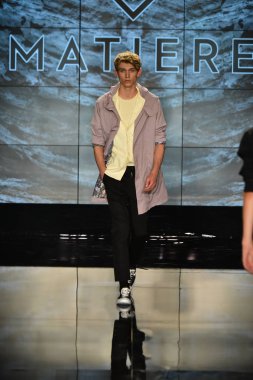 Işıklık Clarkson Sq