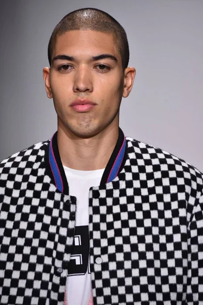 Bahar koleksiyonu ışıklık Clarkson SQ