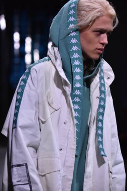 C2h4 gösterisi sırasında Nyfw